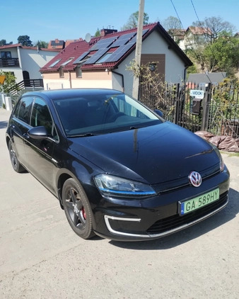 Volkswagen Golf cena 39000 przebieg: 143568, rok produkcji 2015 z Gdynia małe 37